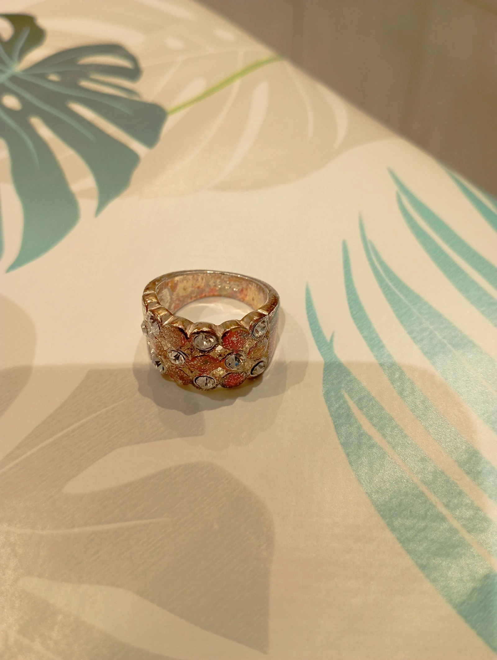 Gouden ring met strass – photo 11